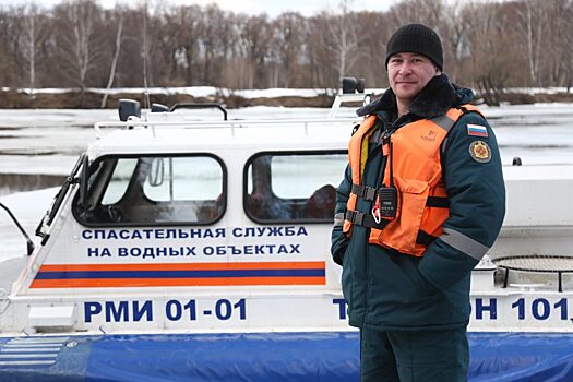 На Западе Москвы спасли провалившихся под лёд рыбаков