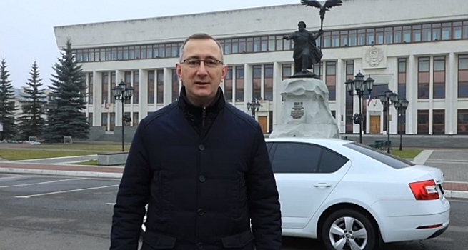Калужский губернатор развёз медиков по адресам заболевших
