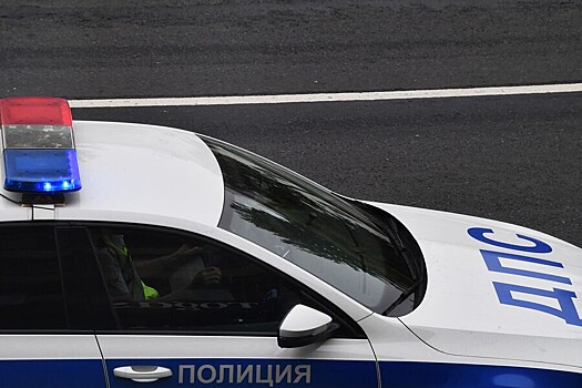 Трех полковников осудили за взятки за обслуживание полицейских автомобилей