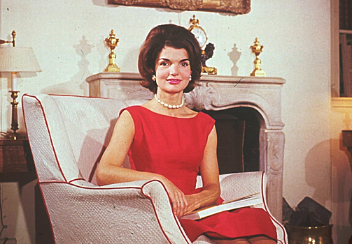 9 бьюти-секретов Жаклин Кеннеди: какие взять на заметку, а какие оставить в 60-х годах ХХ века