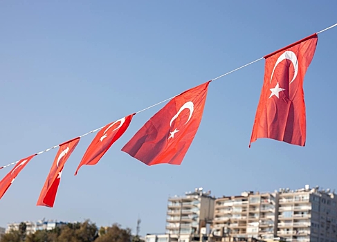 Турецкие экспортеры просят власти разрешить операции с РФ в обход банков