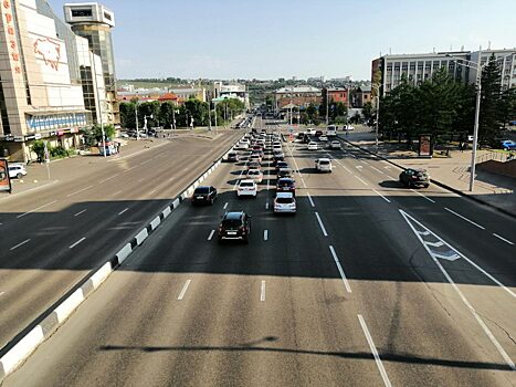 На дорогах Красноярска увеличилось число автомобильных пробок