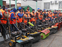 Работа дворника 6-го микрорайона получила высокую оценку у жителей Савелок