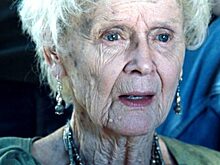 Мало кто знает, как выглядела старушка Роза из «Титаника» в молодости, стоит увидеть фото эффектной красавицы