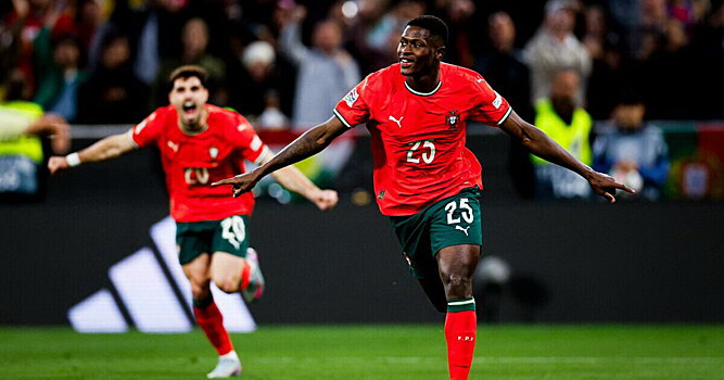 Глава УЕФА Чеферин: «Нуну Мендеш сейчас лучший игрок, возможно, он великолепен. То, что в Португалии делают, впечатляет, и дело не только в таланте и труде – есть что-то еще»