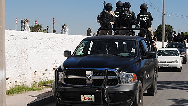 Девять трупов свалили в кучу в одном из мексиканских городов