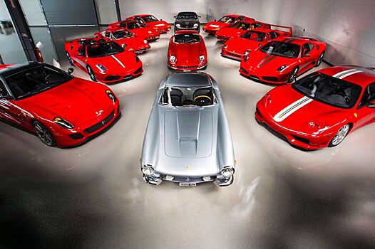 В США продали "коллекцию Ferrari" за $16,5 млн