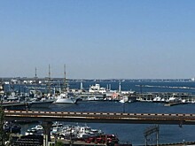 В порту Одессы возник пожар после удара ВС РФ