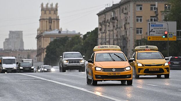 Минтранс прокомментировал сообщения о росте цен на такси