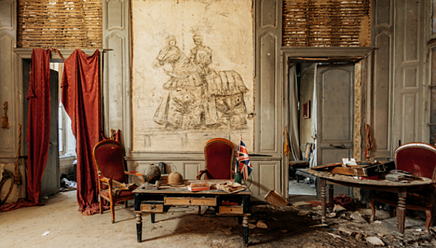 Французский замок Кенель незадолго до разрушительного пожара