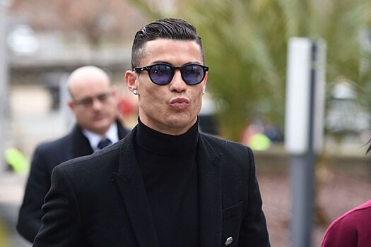 Фанаты «Ливерпуля» скандировали VIVA Ronaldo во время матча с «МЮ»