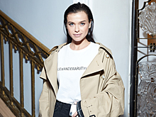 Елена Темникова, Юлия Барановская и Яна Рудковская на показе Alexander Arutyunov в музее