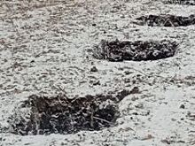 «Не переживайте, все на месте»: мэрия Тюмени объяснила наличие ям в сквере в центре городе