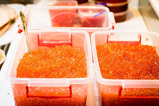 Меры по контролю авиаперевозок икры пассажирами продлят до августа 2027