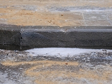 На трассы Волгоградской области наносят противогололедные реагенты