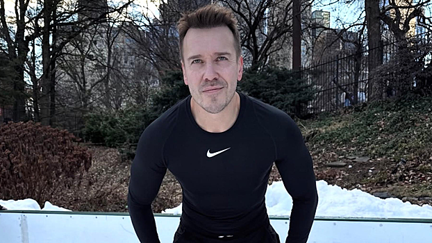 Налоговая закрыла издательство Михаила Зыгаря* и Антона Долина*