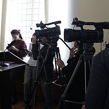 НСЖУ: «Титушки» маскировались под журналистов на выборах в Верховную Раду