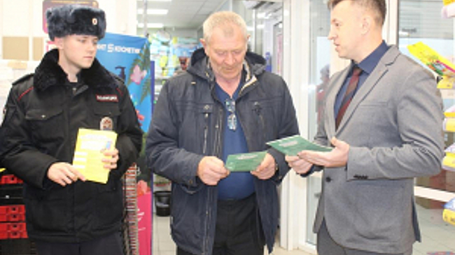 В Нижегородской области полицейские и общественники Нижегородской области объединились в борьбе с мошенниками
