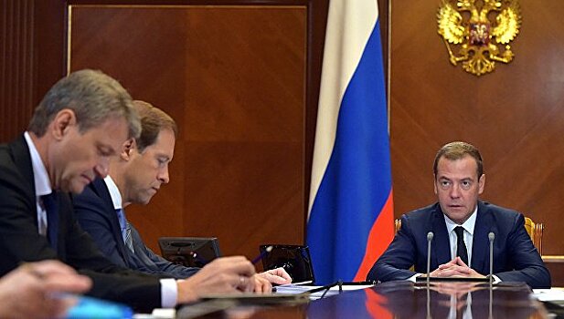 Медведев: в кратчайшие сроки надо уточнить реестр обманутых дольщиков
