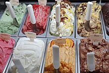 Гастроэнтеролог предупредила об опасности мороженого для пожилых