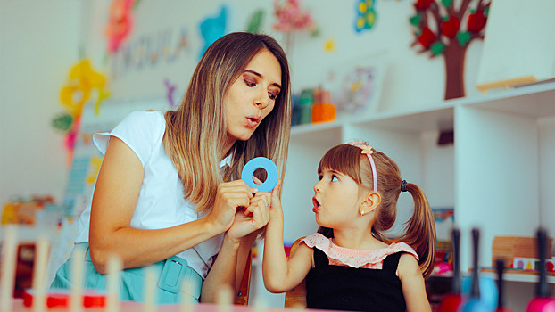 От ораторов до логопедов: как появились речевые терапевты и при чём тут короли