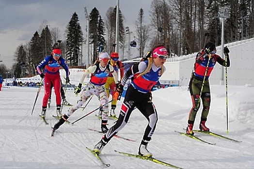 Российские биатлонисты заняли восьмое место в эстафете на этапе Кубка мира