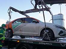 Каршеринг превратился в проблему для парковок у домов: что с этим делать