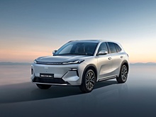 В Geely рассказали о комплектациях нового кроссовера EX5 EM-i