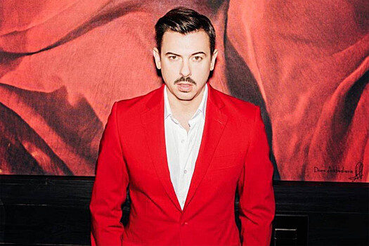 Дизайнер Денис Симачев примет участие в развитии нейросети Сбера Kandinsky