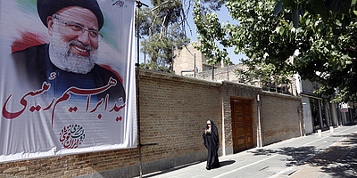 Консервативный поворот: что ждать от выборов в Иране?