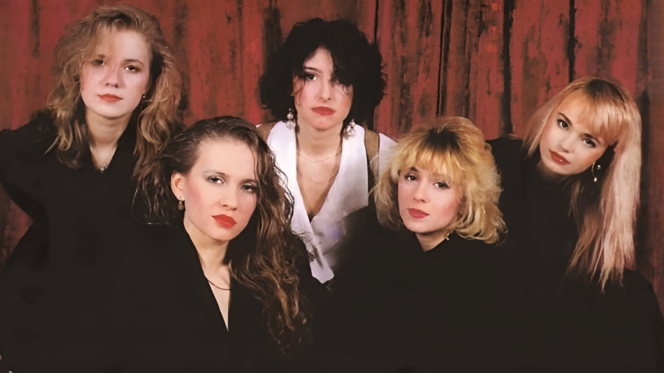 Что случилось с участницами группы «Комбинация»: где сейчас Алена Апина и Татьяна Иванова?