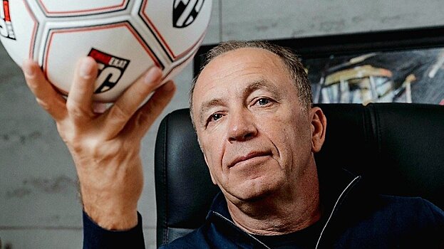 Владелец медиафутбольного «СиндЕката» готов приобрести 50% акций «Урала». Свердловская область выставила их на продажу