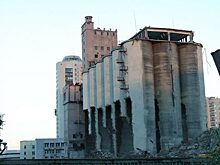 Россия завалила всех сеном и зерном, но страну не накормила