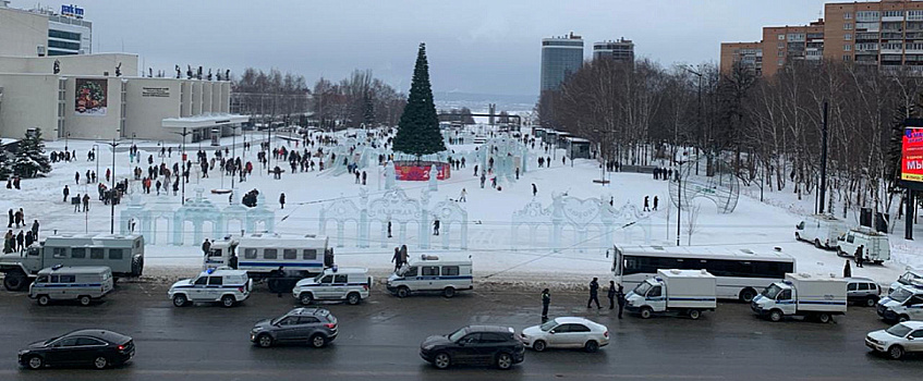 На несанкционированных акциях в Ижевске задержали 65 человек