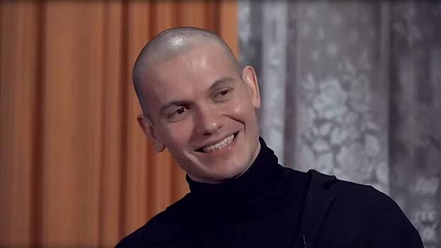 Могила превратилась в яблоневый сад: как простились с солистом Shortparis Комягиным