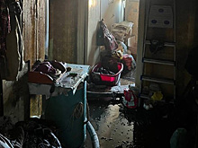 В Новосибирске пожарные спасли бабушку из огня