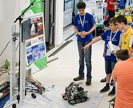 Школьная сборная ИТМО победила на олимпиаде RobotChallenge-2018