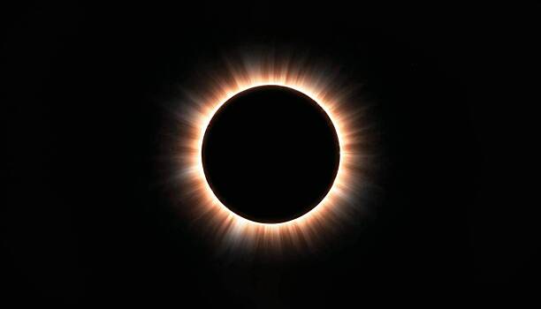 Астрономы назвали продолжительность затмения Солнца