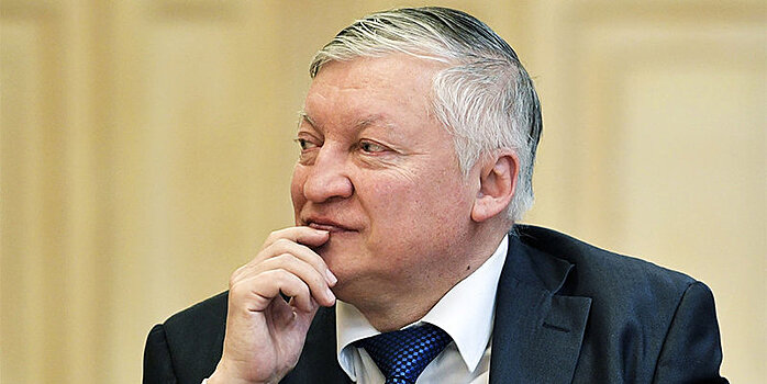 «Они ведут себя в рамках традиций FIDE» — Карпов об отказе украинских шахматисток требовать отстранения россиян