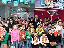 Заур Аскендеров организовал праздник для детей из социальных учреждений Дагестана и семей участников СВО