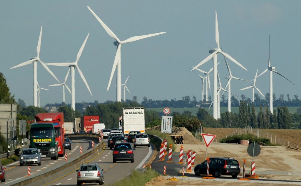 EAD: В Германии избыток энергии — 31 декабря за потребление электричества заплатят