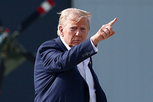 Трамп объяснил переброску атомных подводных лодок