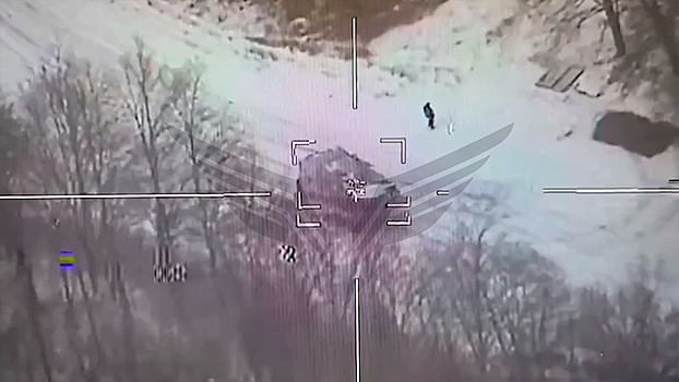 Минобороны показало кадры уничтожения M2 Bradley FPV-дроном