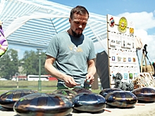 В мире с душой и телом: Международный день йоги в Петербурге — фоторепортаж