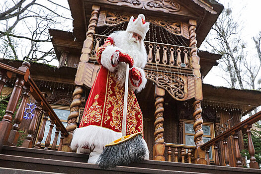 Почему у белорусского Деда Мороза больше всего работы летом