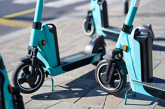 Банк развития КНР поддержит проекты «зеленого» транспорта