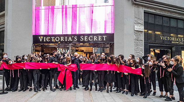 Victoria's Secret закрывает свои магазины в России