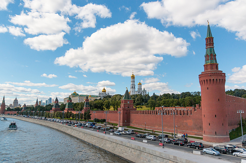 Московский кремль, Россия (275 000 м²)