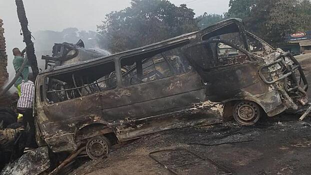СМИ: в Уганде взорвался бензовоз