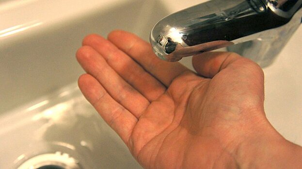 Сотни саратовцев вторые сутки подряд остаются без воды